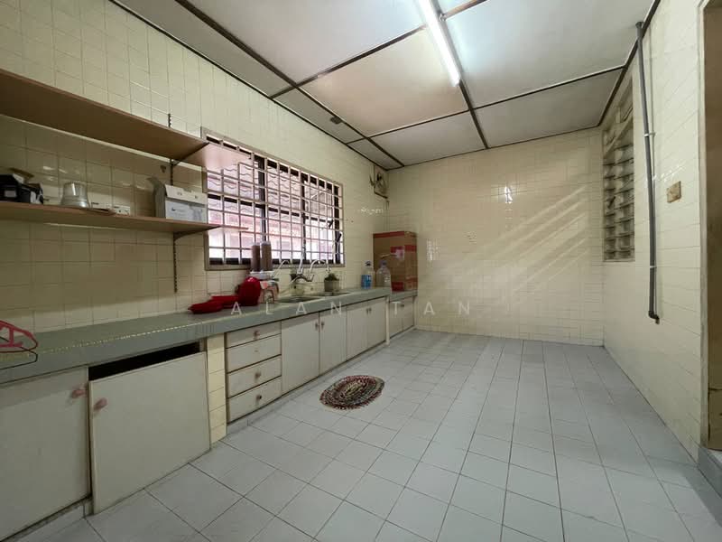 Rumah Teres 2-Tingkat untuk Dijual di Kuantan (Pahang) - Alan Tan - Kitchen - PropertyGuru.com.my