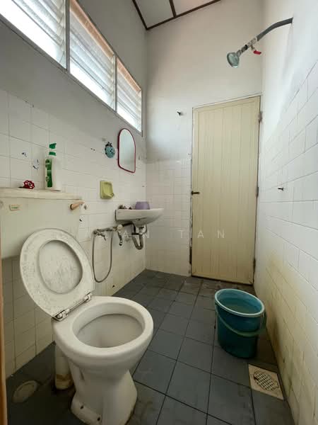 Rumah Teres 2-Tingkat untuk Dijual di Kuantan (Pahang) - Alan Tan - Bathroom - PropertyGuru.com.my