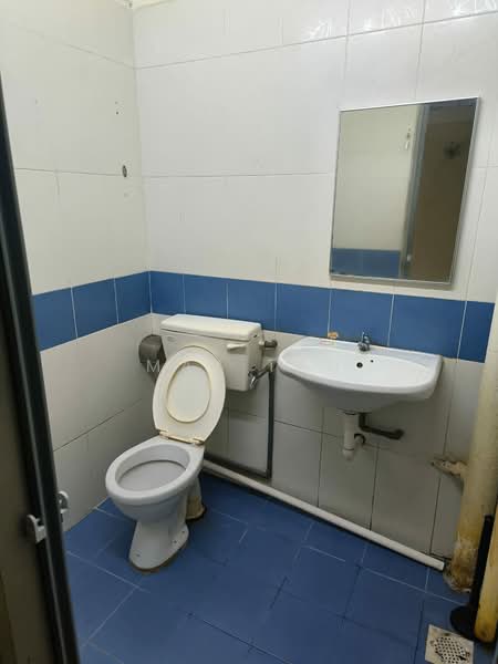 2-storey Terraced House for Rent in Taman Sri Rampai (Wangsa Maju) - May Tan - Bathroom - PropertyGuru.com.my