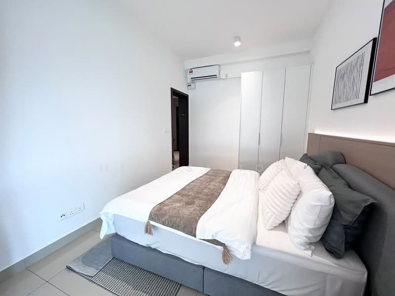 Kediaman Servis untuk Dijual di Vista Tiara (MBW Bay) - Melissa Toh - Bedroom - PropertyGuru.com.my