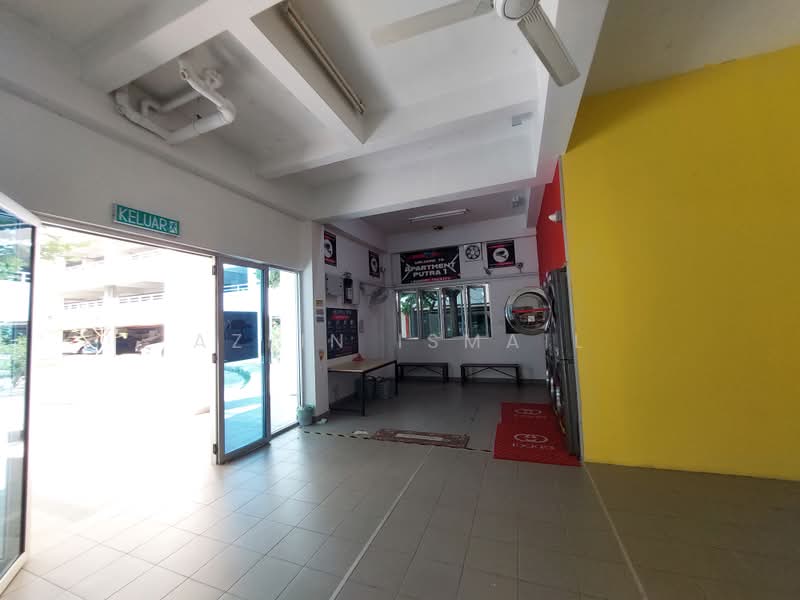 Apartment for Sale at Putra 1 - Azlin Ismail - Entrance - PropertyGuru.com.my