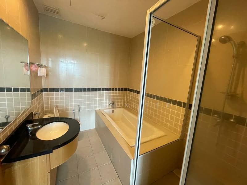 Kediaman Servis untuk Disewa di The Heritage Residence - Steven Tee - Bathroom - PropertyGuru.com.my