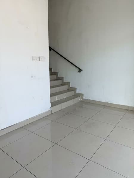 Semi-D Factory for Sale in Taman Perindustrian Cemerlang (Ulu Tiram) - Kelly Wai - Interior - PropertyGuru.com.my