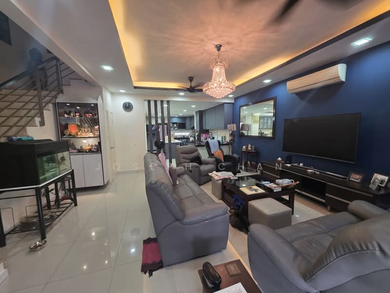 Rumah Kluster untuk Dijual di Sunway Alam Suria (Shah Alam) - Joseph Chan - Living Room - PropertyGuru.com.my