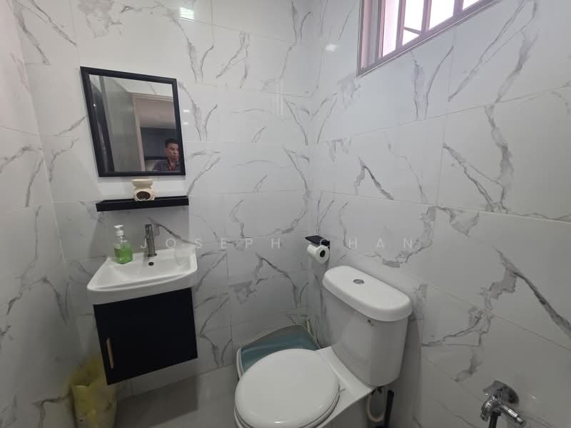 Rumah Kluster untuk Dijual di Sunway Alam Suria (Shah Alam) - Joseph Chan - Bathroom - PropertyGuru.com.my