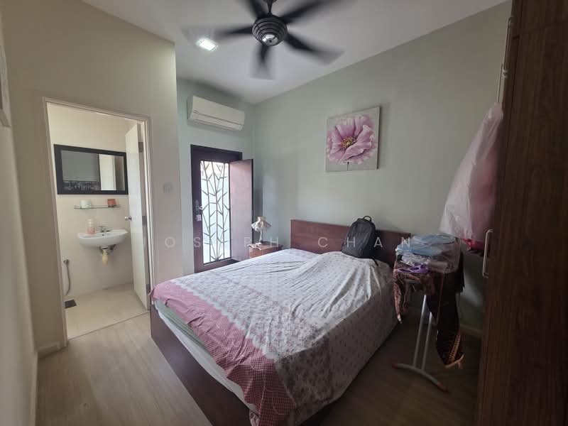 Rumah Kluster untuk Dijual di Sunway Alam Suria (Shah Alam) - Joseph Chan - Bedroom - PropertyGuru.com.my