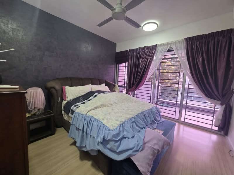 Rumah Kluster untuk Dijual di Sunway Alam Suria (Shah Alam) - Joseph Chan - Master bedroom - PropertyGuru.com.my