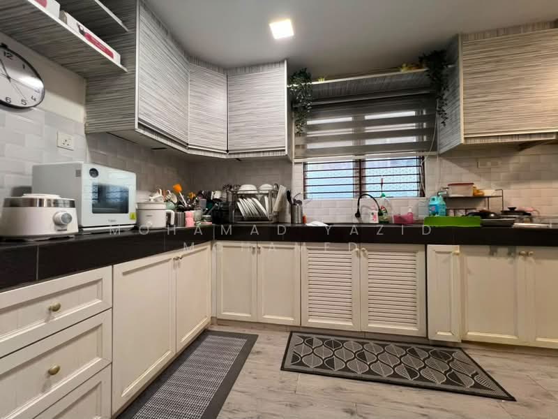 Semi-Detached House for Sale in Kajang (Selangor) - Mohamad Yazid Mohamed - Kitchen - PropertyGuru.com.my