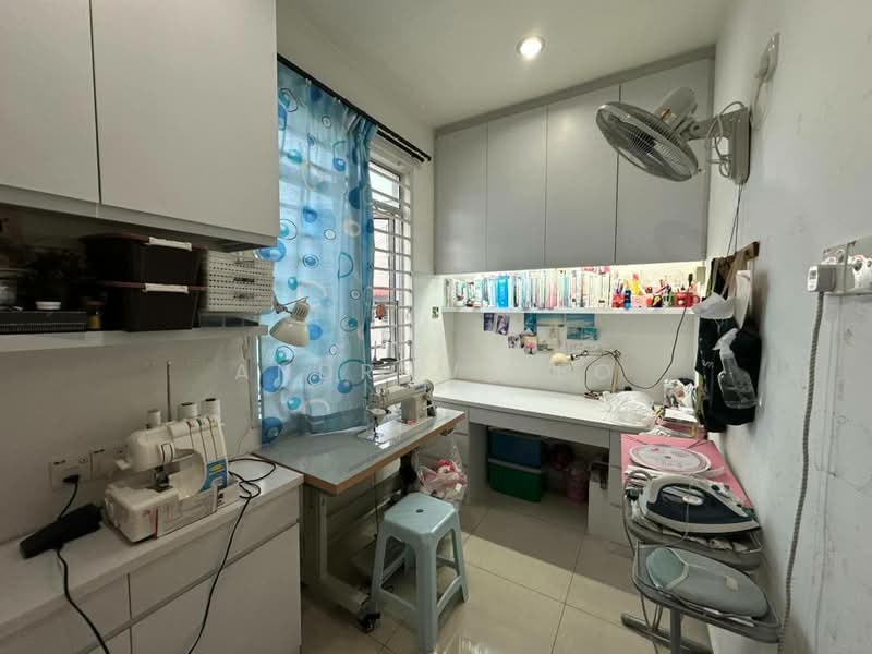 2-storey Terraced House for Sale in Taman Setia Indah (Tebrau) - Andrew Teo - Study - PropertyGuru.com.my