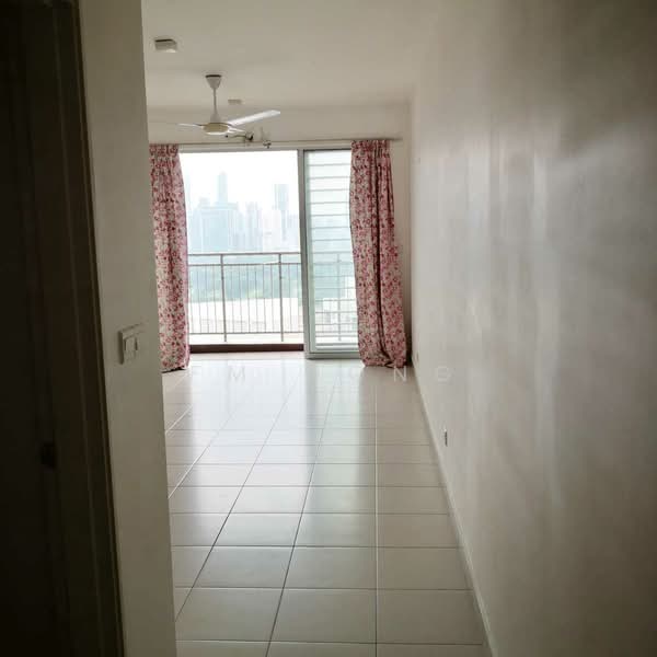 Pangsapuri untuk Dijual di Residensi Pandanmas 2 - FM Hong - Balcony - PropertyGuru.com.my