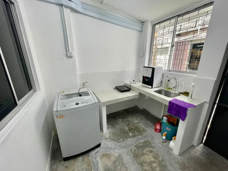 Rumah Teres 2-Tingkat untuk Disewa di SS2 (Petaling Jaya) - Orion Chan - Kitchen - PropertyGuru.com.my