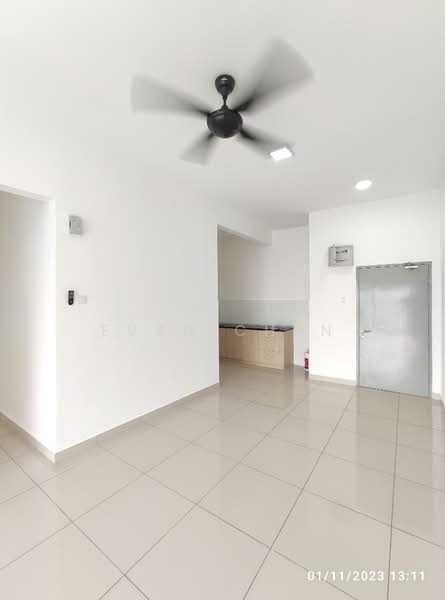Kondominium untuk Dijual di Zeta Deskye (Alam Saujana) - Evan Chan - Living Room - PropertyGuru.com.my