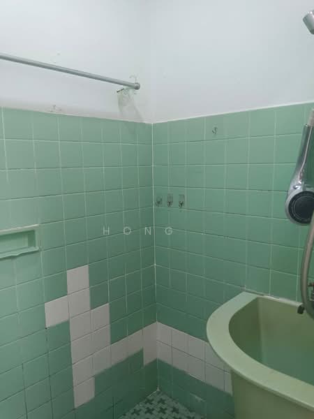 1-storey Terraced House for Rent in Tanjung Bungah (Penang) - Hong . - Bathroom - PropertyGuru.com.my