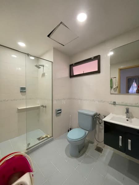 Kondominium untuk Disewa di Kuantan Tembeling Resort - Alan Tan - Bathroom - PropertyGuru.com.my