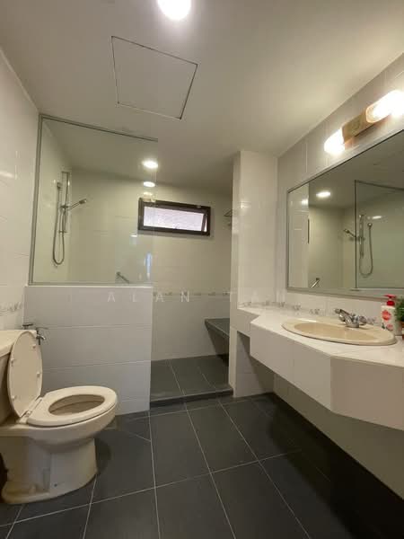 Kondominium untuk Disewa di Kuantan Tembeling Resort - Alan Tan - Bathroom - PropertyGuru.com.my