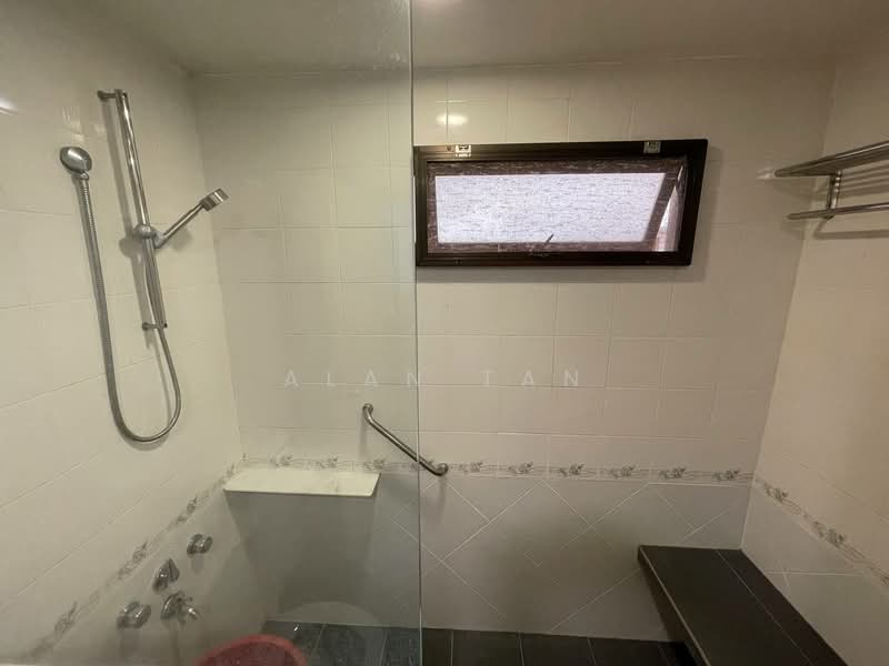 Kondominium untuk Disewa di Kuantan Tembeling Resort - Alan Tan - Bathroom - PropertyGuru.com.my
