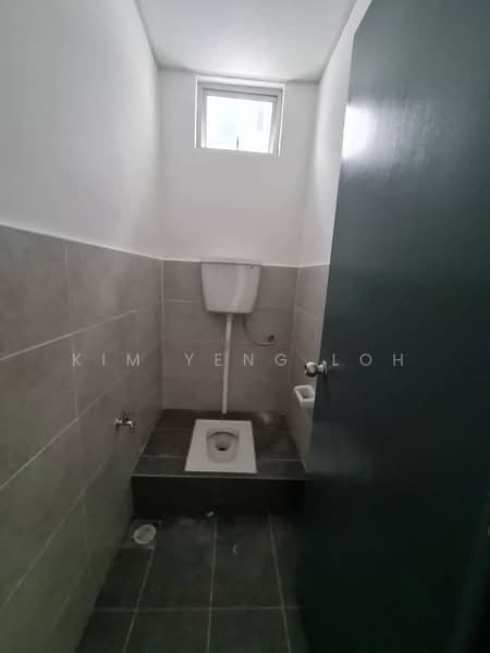 Shop for Rent in Taman JP Perdana (Johor Bahru) - Kim Yeng Loh - Bathroom - PropertyGuru.com.my