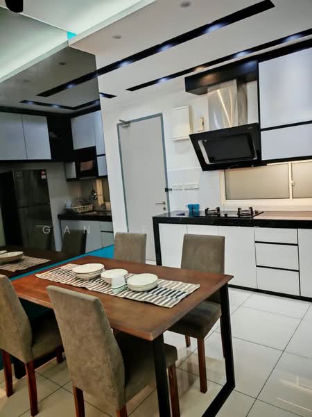 Service Residence for Sale at Pinnacle Sri Petaling - GAN WEY SAND - Kitchen - PropertyGuru.com.my