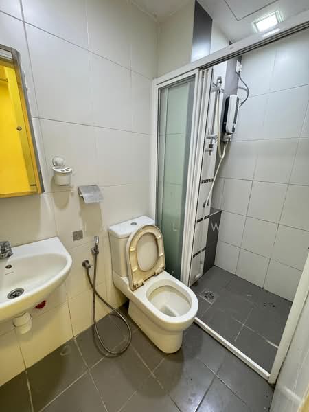 Service Residence for Rent at Zeva @ Equine South - Hanz Low - Bathroom - PropertyGuru.com.my