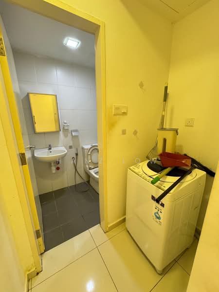 Service Residence for Rent at Zeva @ Equine South - Hanz Low - Bathroom - PropertyGuru.com.my