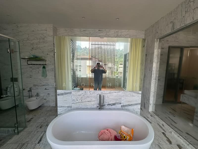 Bungalow House for Rent in The Valley TTDI (Ampang) - Eason Hiew - Bathroom - PropertyGuru.com.my