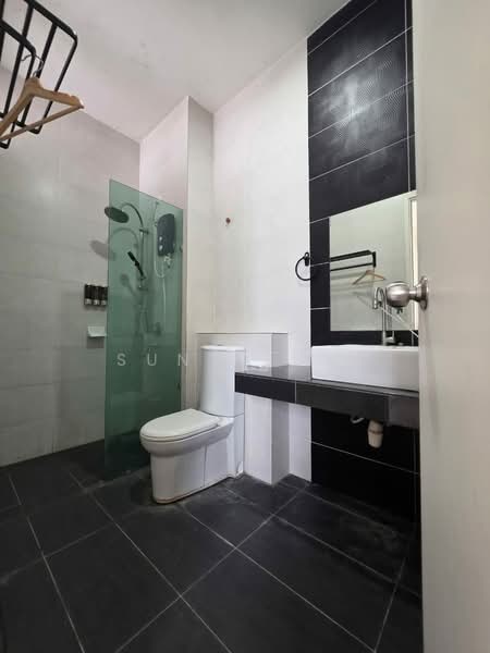 3-storey Terraced House for Sale in Taman Mount Austin (Tebrau) - Suny Sior - Bathroom - PropertyGuru.com.my