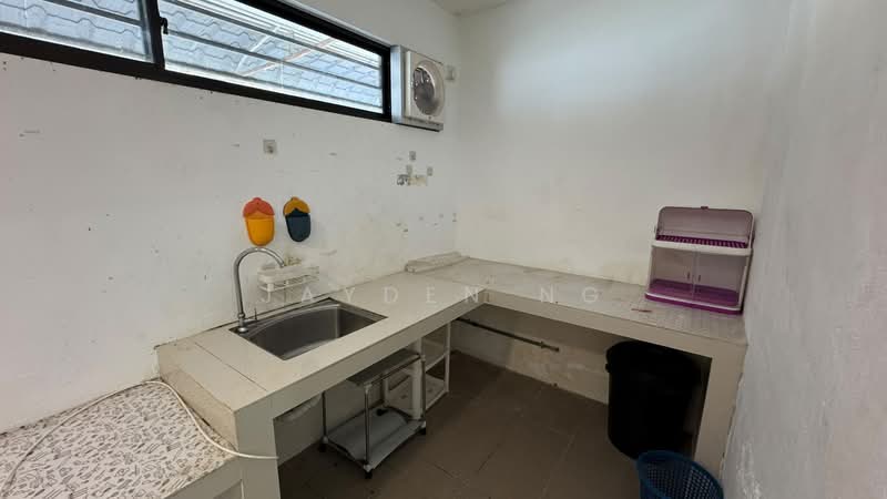 1-storey Terraced House for Sale in Taman Ungku Tun Aminah (Skudai) - Jayden Ng - Kitchen - PropertyGuru.com.my