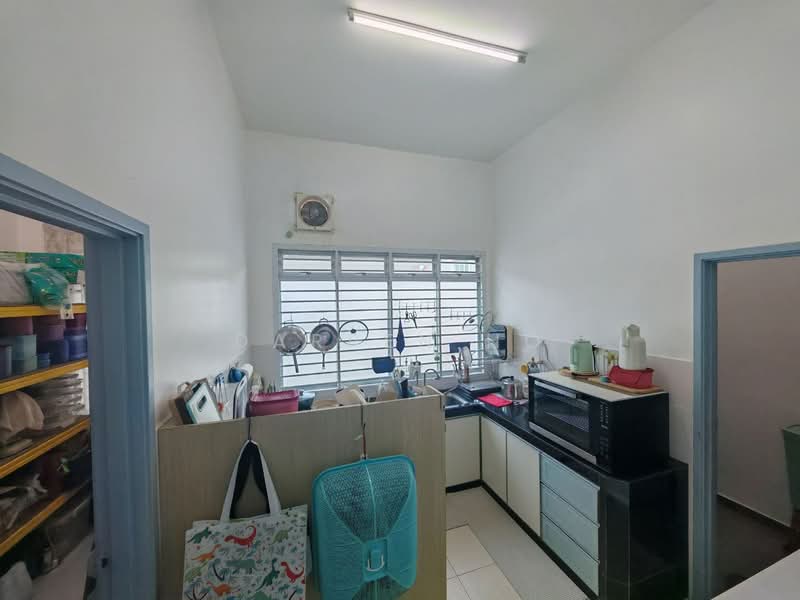 Rumah Teres 1.5-Tingkat untuk Dijual di Bandar Indahpura (Kulai) - Darren Ho - Kitchen - PropertyGuru.com.my