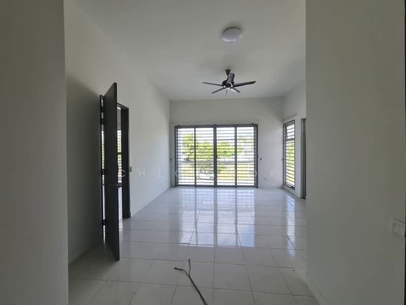 Rumah Teres 2-Tingkat untuk Dijual di Bandar Saujana Putra (Tanjong Duabelas) - Chloe Mok - PropertyGuru.com.my