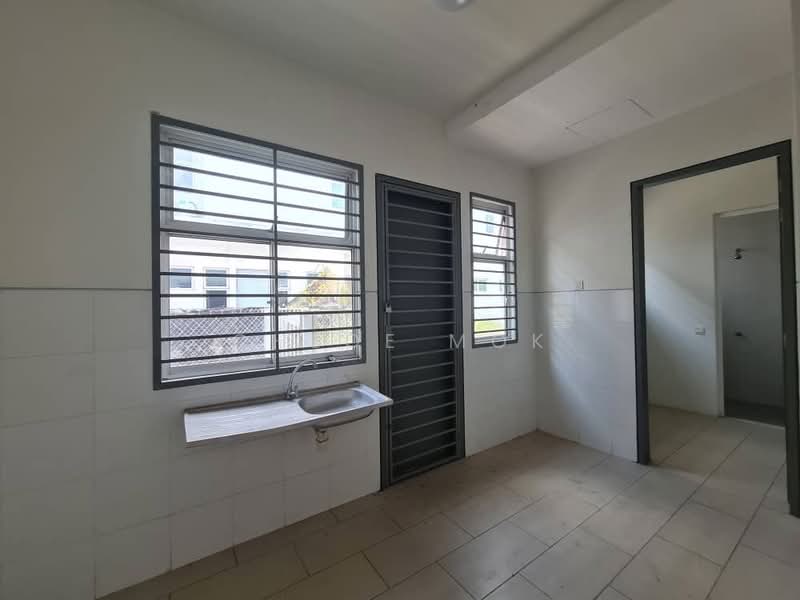 Rumah Teres 2-Tingkat untuk Dijual di Bandar Saujana Putra (Tanjong Duabelas) - Chloe Mok - PropertyGuru.com.my