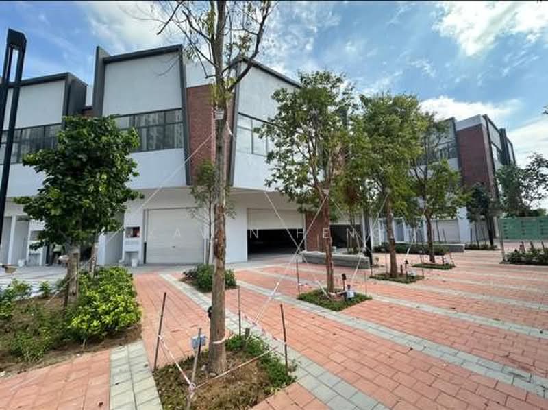 Shop / Office untuk Disewa di Bandar Gamuda Cove (Dengkil) - Kaven Heng - Exterior - PropertyGuru.com.my