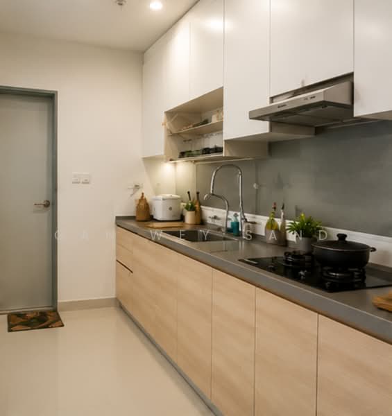 Service Residence for Sale at Pinnacle Sri Petaling - GAN WEY SAND - Kitchen - PropertyGuru.com.my