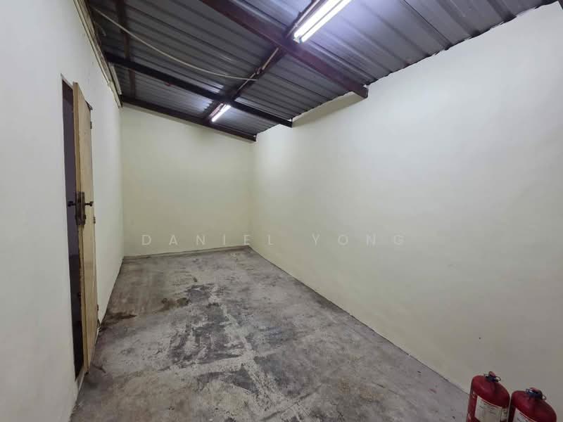 Shop for Rent in Taman Sri Tebrau (Johor Bahru) - Daniel Yong - Interior - PropertyGuru.com.my
