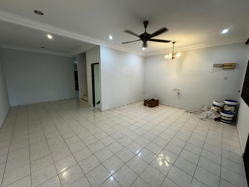 2-storey Terraced House for Sale in Taman Cahaya Bercham (Ipoh) - Mr Lee - Living Room - PropertyGuru.com.my