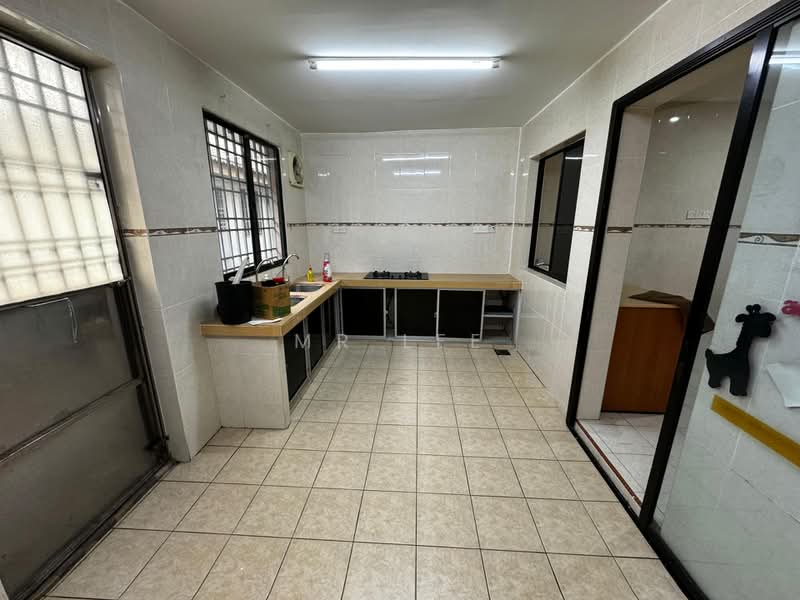 2-storey Terraced House for Sale in Taman Cahaya Bercham (Ipoh) - Mr Lee - Kitchen - PropertyGuru.com.my