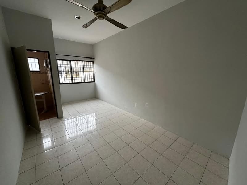 2-storey Terraced House for Sale in Taman Cahaya Bercham (Ipoh) - Mr Lee - Interior - PropertyGuru.com.my