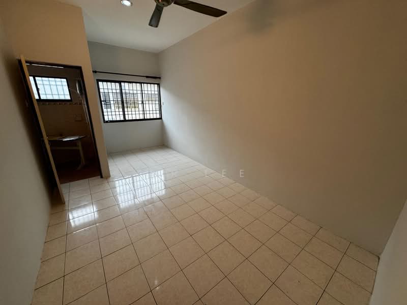 2-storey Terraced House for Sale in Taman Cahaya Bercham (Ipoh) - Mr Lee - Interior - PropertyGuru.com.my