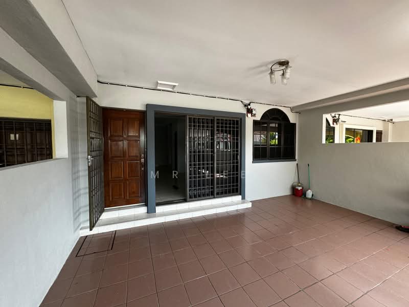 2-storey Terraced House for Sale in Taman Cahaya Bercham (Ipoh) - Mr Lee - Exterior - PropertyGuru.com.my