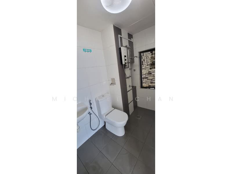 Kediaman Servis untuk Dijual di Zeva @ Equine South - Michael Chan - Bathroom - PropertyGuru.com.my