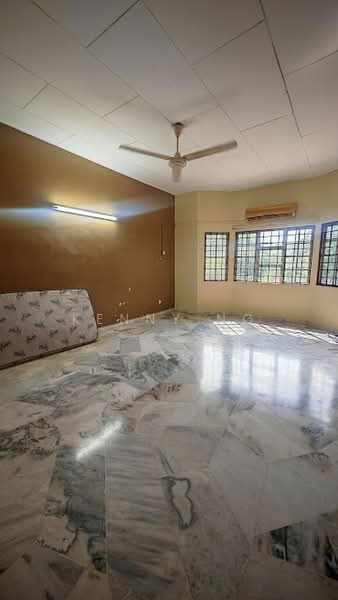 Rumah Teres 2-Tingkat untuk Dijual di Taman Gembira (Klang) - Kenny Ng - Living Room - PropertyGuru.com.my