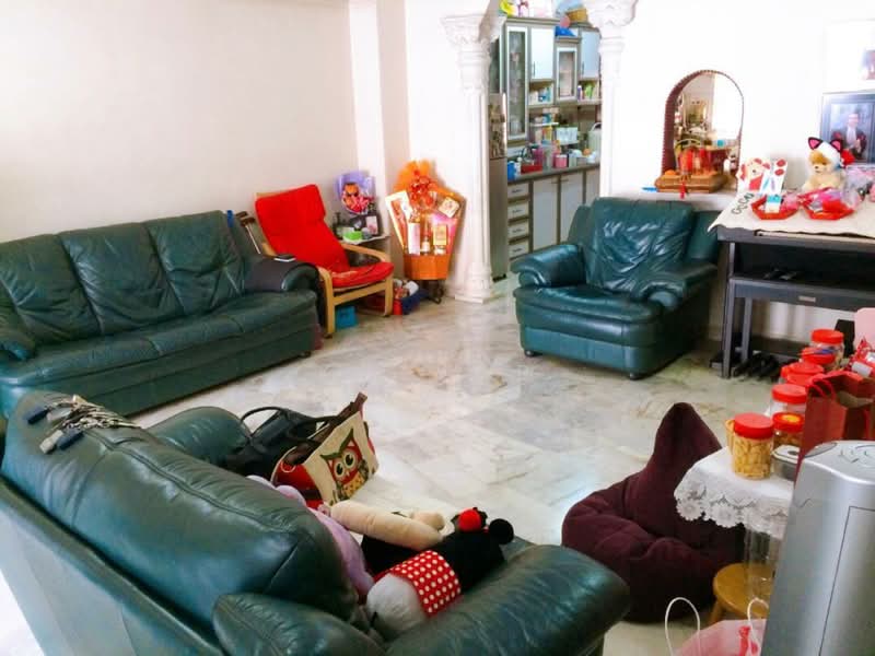 Rumah Teres 2-Tingkat untuk Dijual di Taman Pandan Indah (Ampang) - KC Yap - Living Room - PropertyGuru.com.my