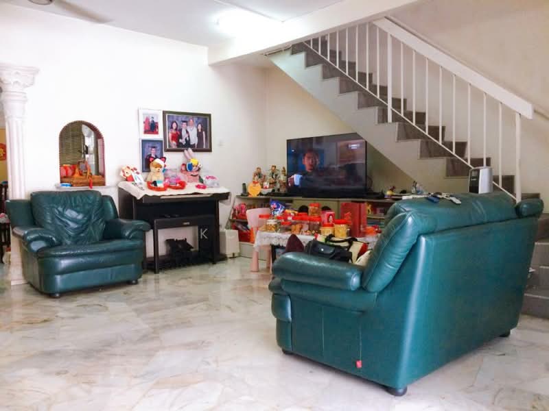 Rumah Teres 2-Tingkat untuk Dijual di Taman Pandan Indah (Ampang) - KC Yap - Living Room - PropertyGuru.com.my