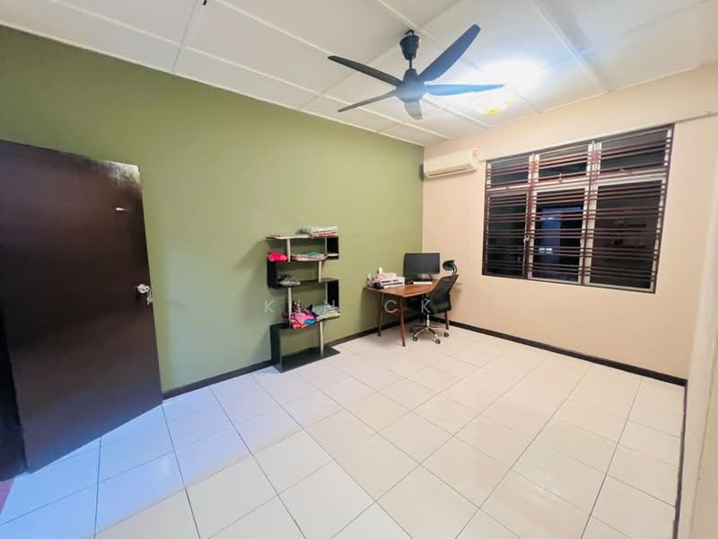 3-storey Terraced House for Rent in Seksyen U5 (Shah Alam) - Kin CK - Study - PropertyGuru.com.my