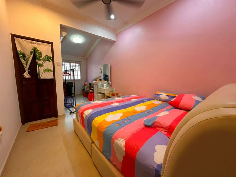 2-storey Terraced House for Sale in Taman Sri Pulai Perdana (Skudai) - Darren Ho - Bedroom - PropertyGuru.com.my
