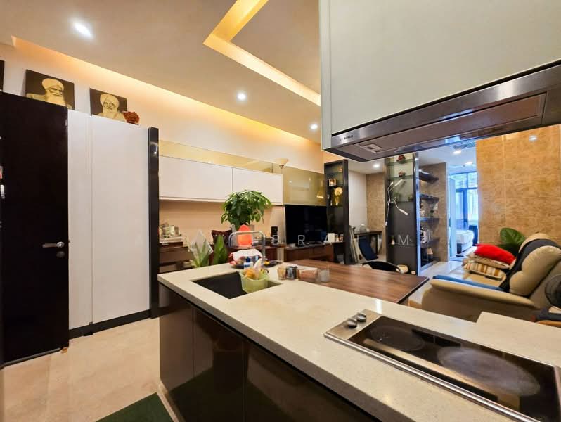 Kediaman Servis untuk Dijual di Dorsett Residences Bukit Bintang - Azli Ibrahim - Kitchen - PropertyGuru.com.my