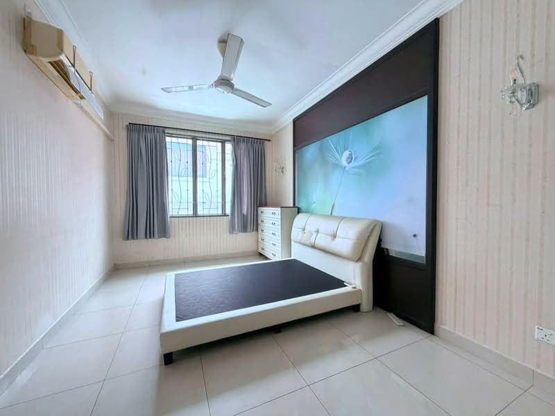 Rumah Berkembar untuk Dijual di Taman Impian Emas (Skudai) - Karl Lim - Bedroom - PropertyGuru.com.my