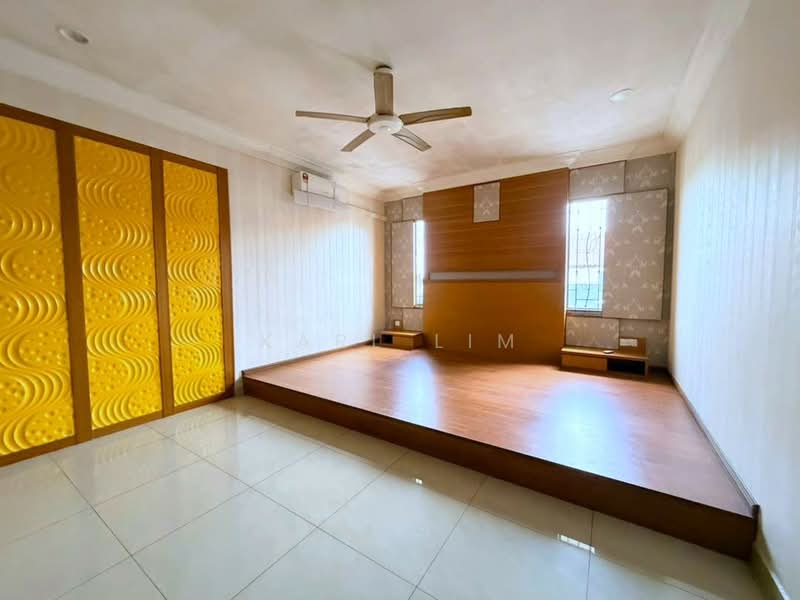 Rumah Berkembar untuk Dijual di Taman Impian Emas (Skudai) - Karl Lim - Bedroom - PropertyGuru.com.my