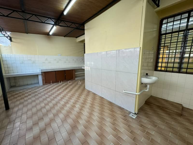 Rumah Teres 2-Tingkat untuk Disewa di Bandar Menjalara (Kuala Lumpur) - Lucas Wong - Kitchen - PropertyGuru.com.my