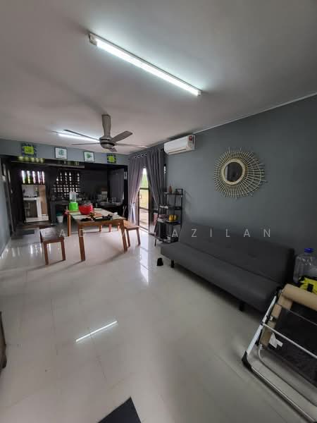 Agricultural Land for Sale in Kampung Sungai Petai (Sungei Petai) - Nadzmi Azilan - Living Room - PropertyGuru.com.my
