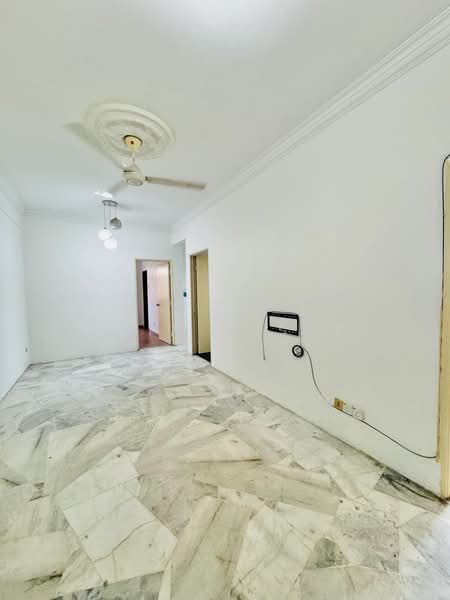 Pangsapuri untuk Disewa di Pangsapuri Seri Mawar - Erin Yusof - Interior - PropertyGuru.com.my